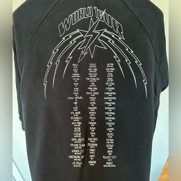 Givenchy World Tour Sweater Size S - Picture 3 of 10